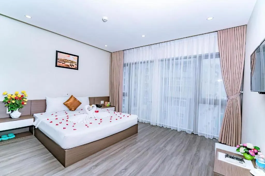 The Shann Hotel Danang