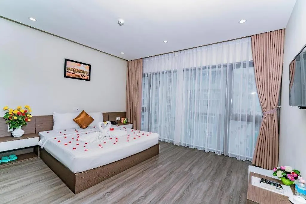 The Shann Hotel Danang